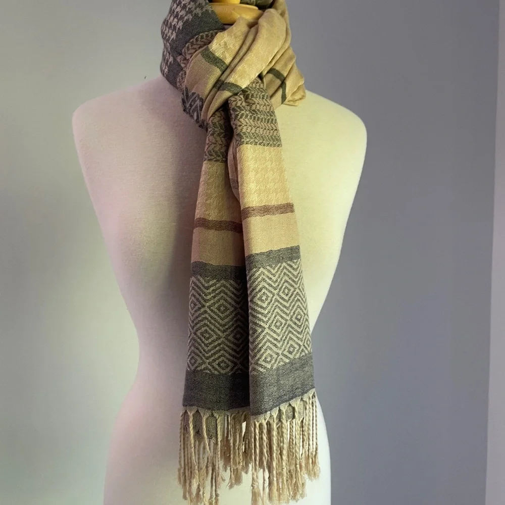 New Houndstooth Scarf Shawl Geometric Blue Cream Burgundy Fringe Quiet Luxury